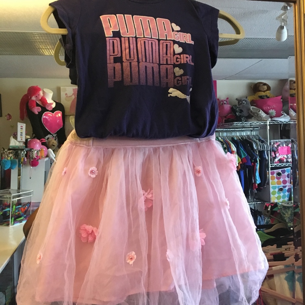 Purple-pink Puma shirt w/ Pink skirt